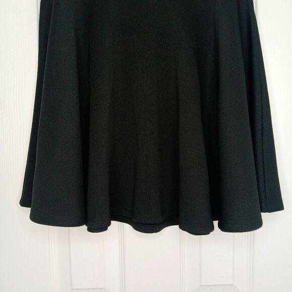 MADE BY JOHNNY Women’s Black Skater Skirt Medium Stretch Flowy Pull-On - Picture 2 of 5